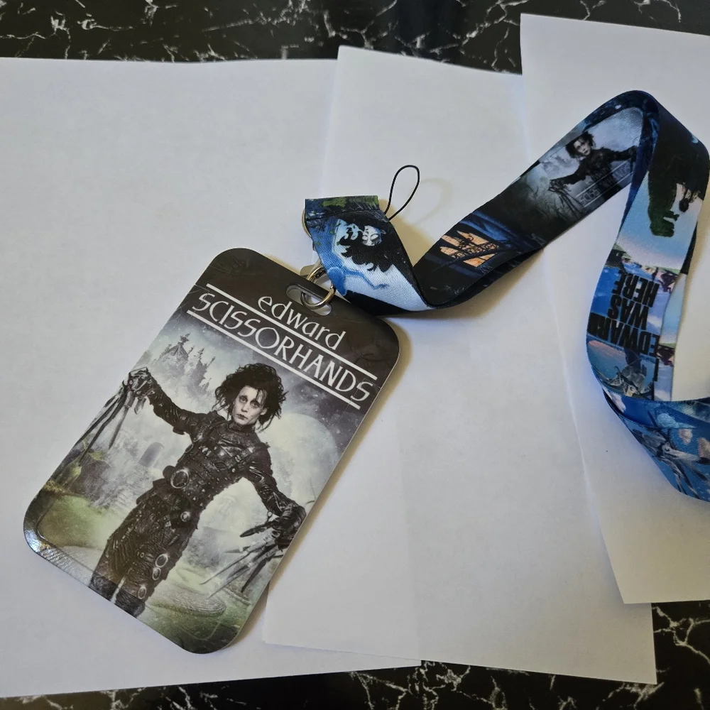 🍒🍒 Edward Scissorhands Holder with Lanyard